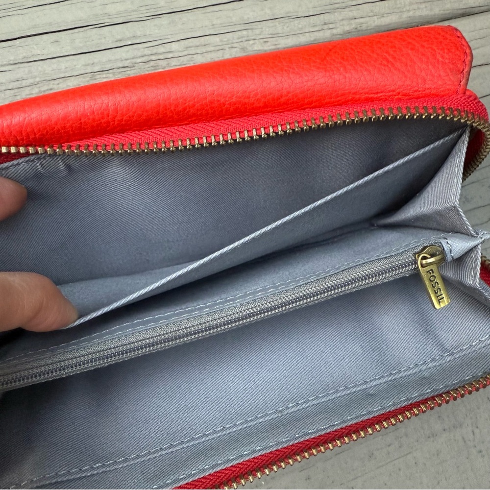 Fossil Red Leather Wallet Wristlet - Picture 15 of 16
